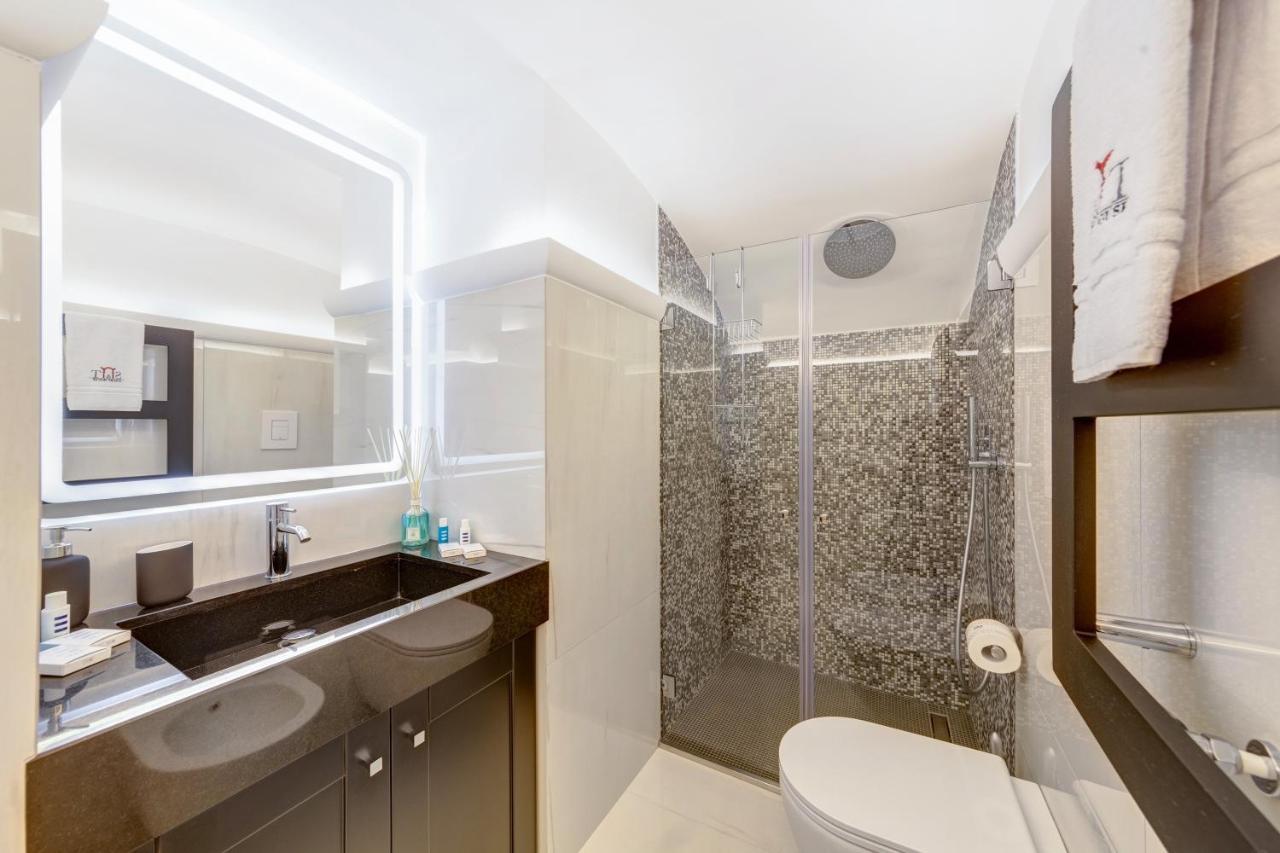S&T Luxury House In Plebiscito Square Apartment Napoli Bagian luar foto