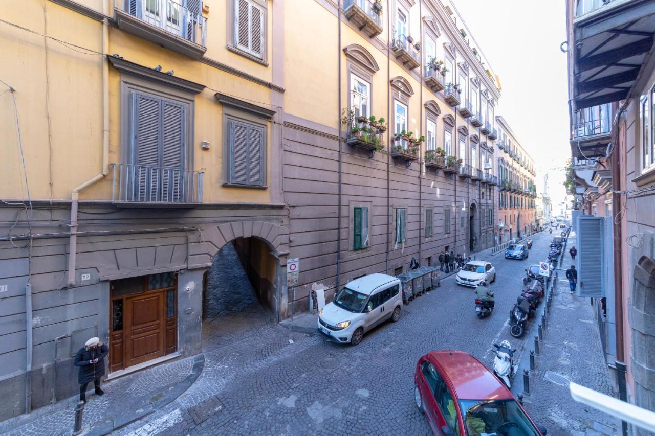 S&T Luxury House In Plebiscito Square Apartment Napoli Bagian luar foto
