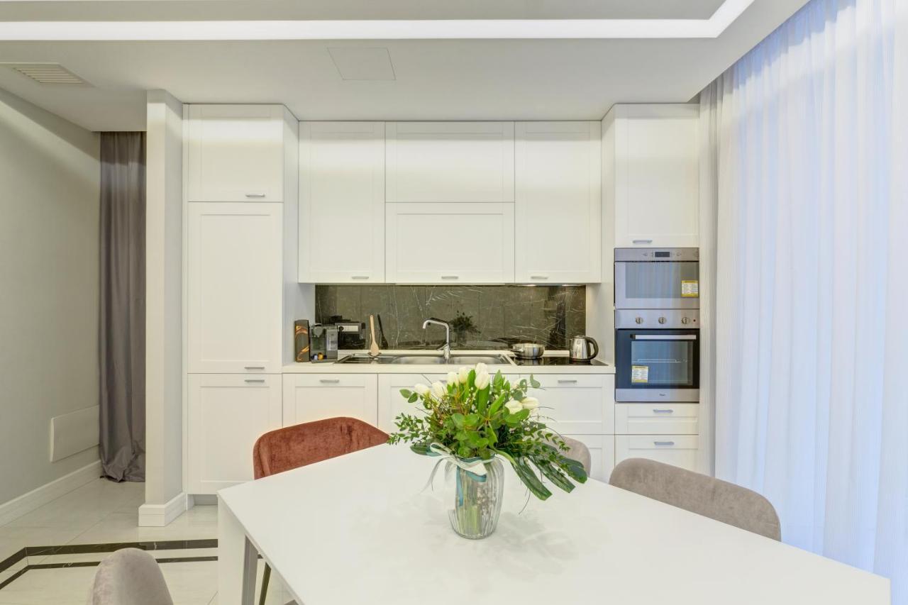 S&T Luxury House In Plebiscito Square Apartment Napoli Bagian luar foto