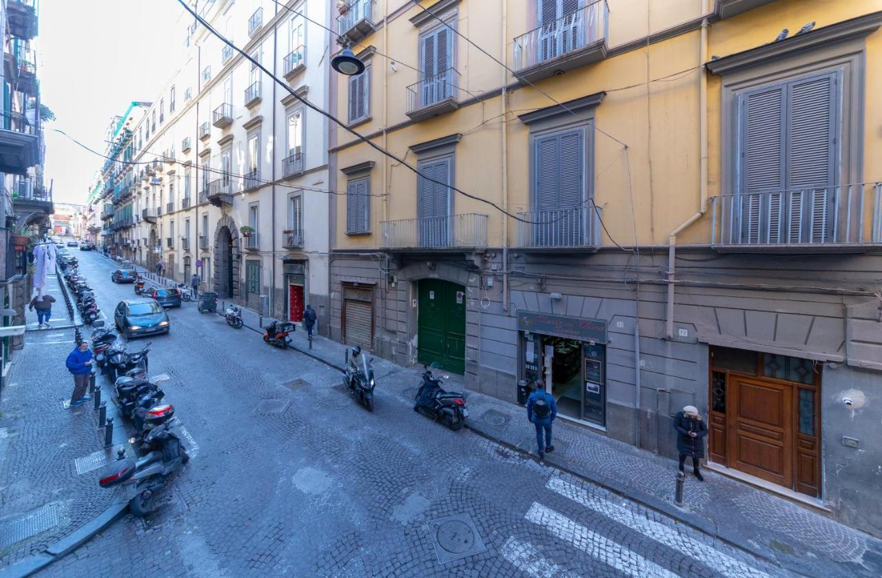 S&T Luxury House In Plebiscito Square Apartment Napoli Bagian luar foto